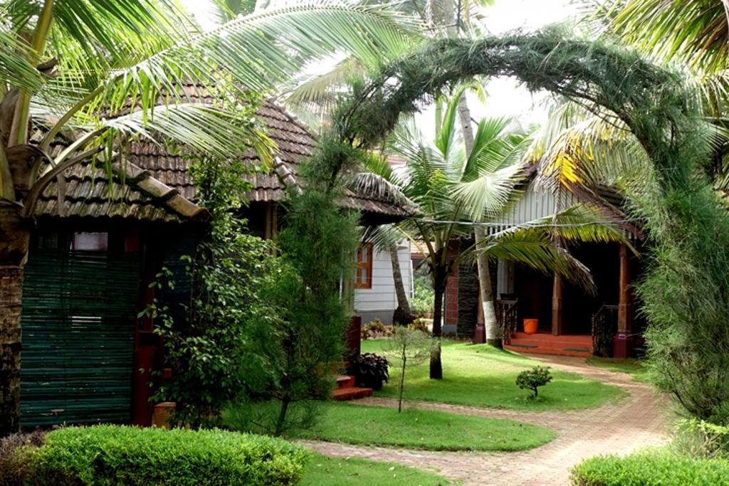 Pranav Beach Resort Cananor Exterior foto
